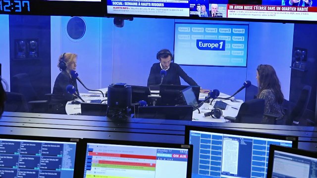 Police judiciaire : des centaines de policiers et magistrats rassemblés contre la réforme