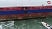 Karaya oturan gemiyi kurtarma çalışmaları havadan görüntülend
