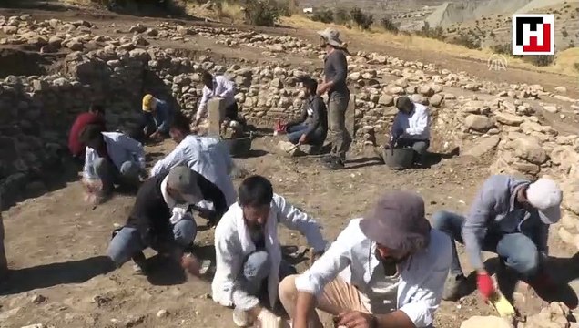 Mardin'de11 bin 300 yıllık olduğu tahmin edilen tapınak bulundu