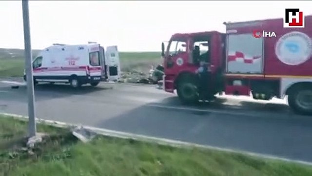 Feci kazada tır ikiye bölündü