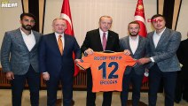 Son Dakika | Cumhurbaşkanı Recep Tayyip Erdoğan, Süper Lig şampiyonu Başakşehir'i kabul etti