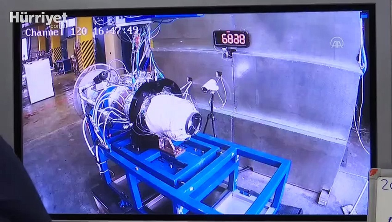 Sanayi ve Teknoloji Bakanı Mustafa Varank, Milli Turbojet Motoru'nu test etti