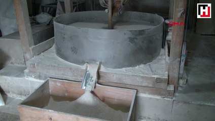 350 yıllık taş değirmende katkısız doğal un üretiliyor