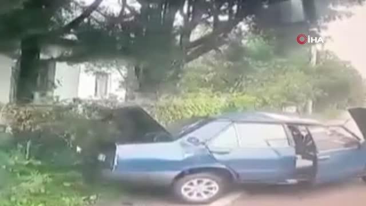 Karı kocayı feci kaza ayırdı: Kaza anı kamerada