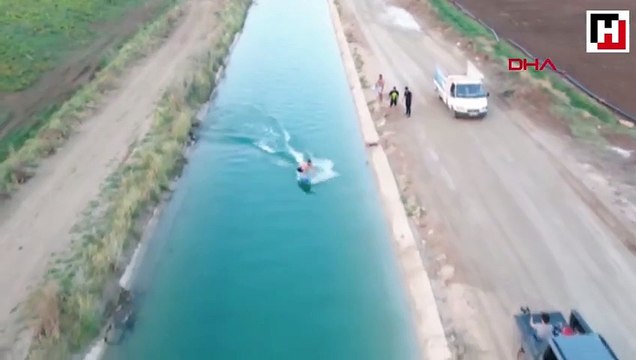 Sulama kanalında sörf yaptılar