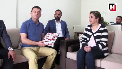 "Raynaud fenomeni" hastası tiftik eldivenlerine kavuştu