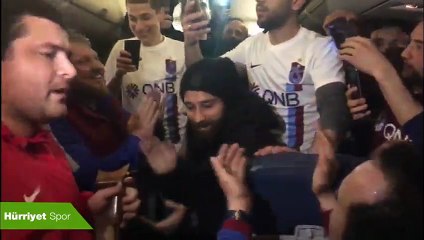 Olcay Şahan'ın Trabzonsporlu taraftarlarla renkli anları