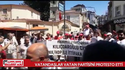 Vatandaşlar Vatan Partisi'ni protesto etti