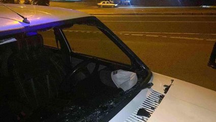 Otomobilin çarptığı üniversitesi öğrencisi ağır yaralandı