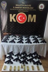 Son dakika haber! Malatya'da silah ticareti operasyonunda yakalanan 8 şüpheli tutuklandı