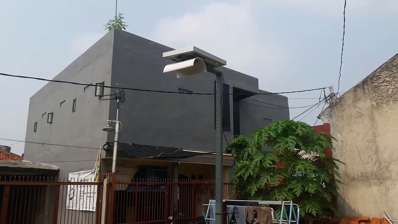 PENERANG LAMPU JALAN DARI SOLAR CELL