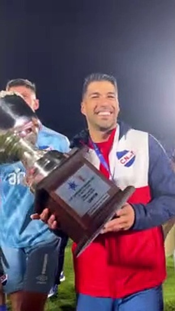 Luis Suárez gana el Torneo Clausura de Uruguay con Nacional
