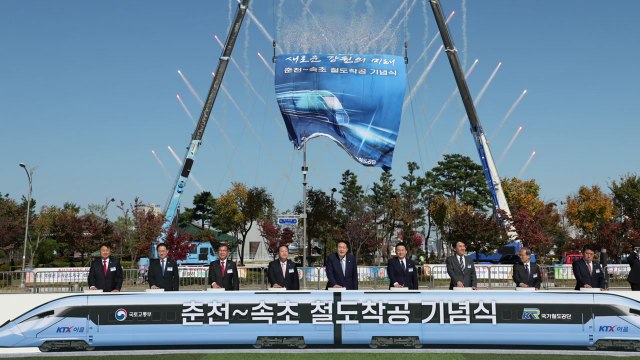 尹 지역 관계없이 공정한 기회 ...춘천~속초 고속철 착공식 참석 / YTN
