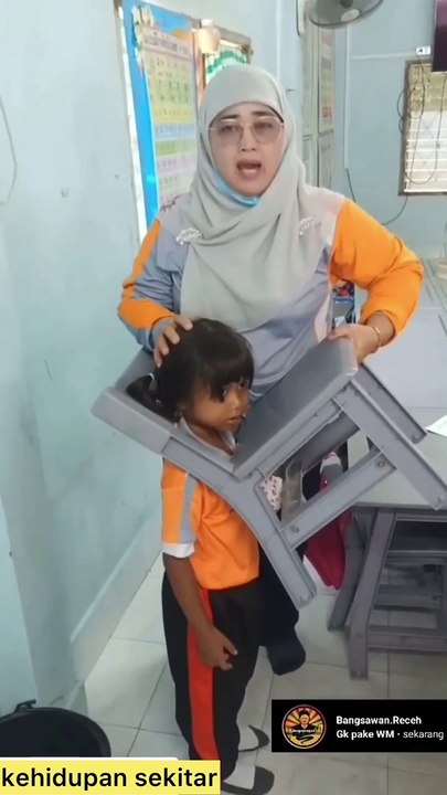 Tutorial  melepaskan kepala yg tersangkut dikursi