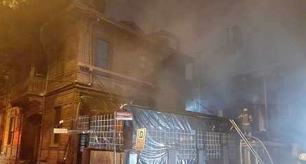 Beşiktaş’ta 2 katlı kafede yangın