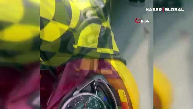 Yol verme kavgasında, şoförün burnunu kırdığı anları kamerası ile kaydetti