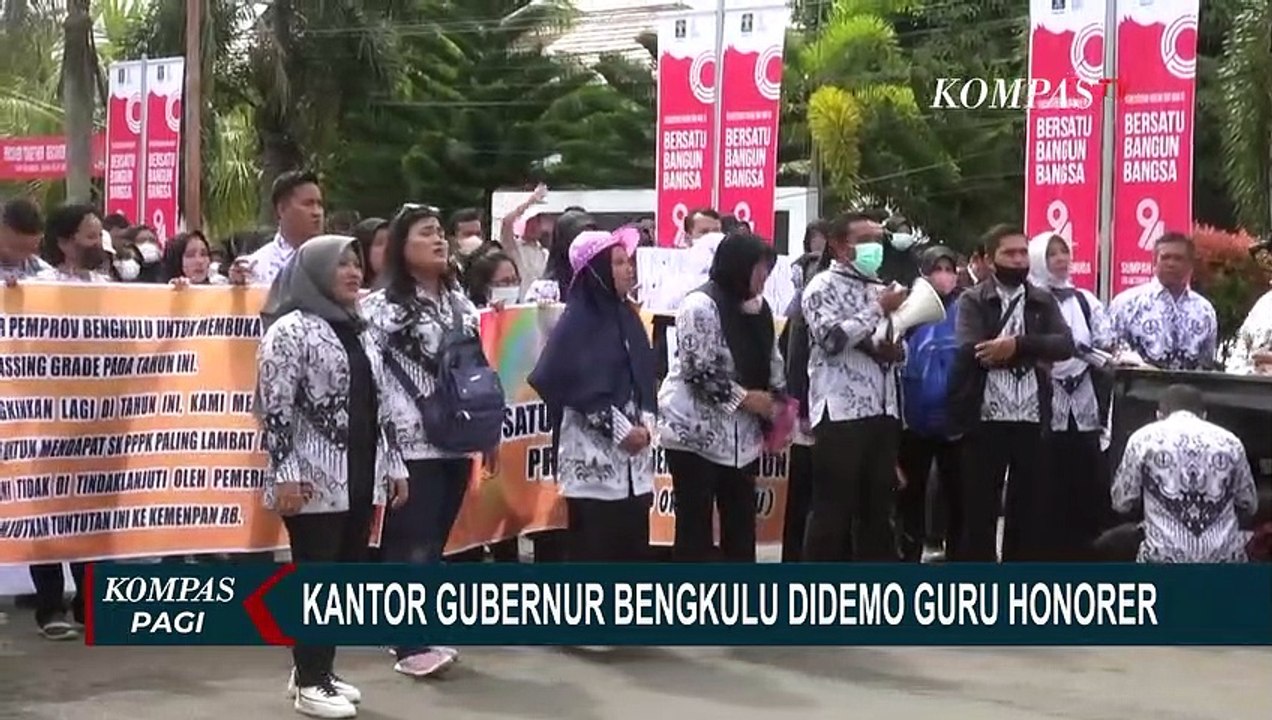 Tak Juga Diangkat Jadi PPPK, Ratusan Guru Honorer Demo di Depan Kantor Gubernur Bengkulu