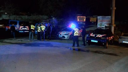 DEPREM GİBİ... SOKAĞA DÖKÜLDÜLER