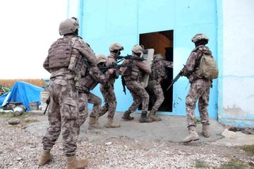 Son Dakika | Karaman'da 2 ayrı suç örgütüne 'son nokta' operasyonu: 32 gözaltı