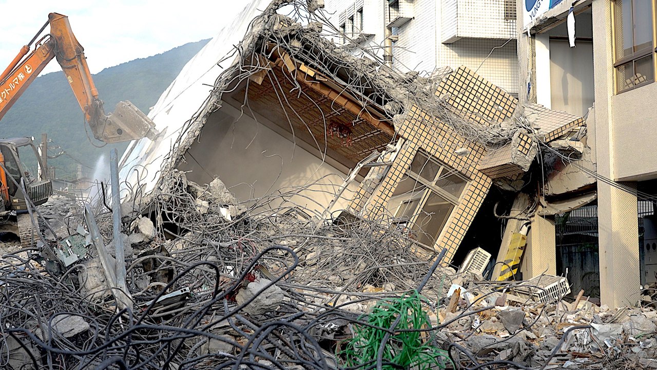 Clean-up Continues After Deadly Quake in Eastern Taiwan - TaiwanPlus News