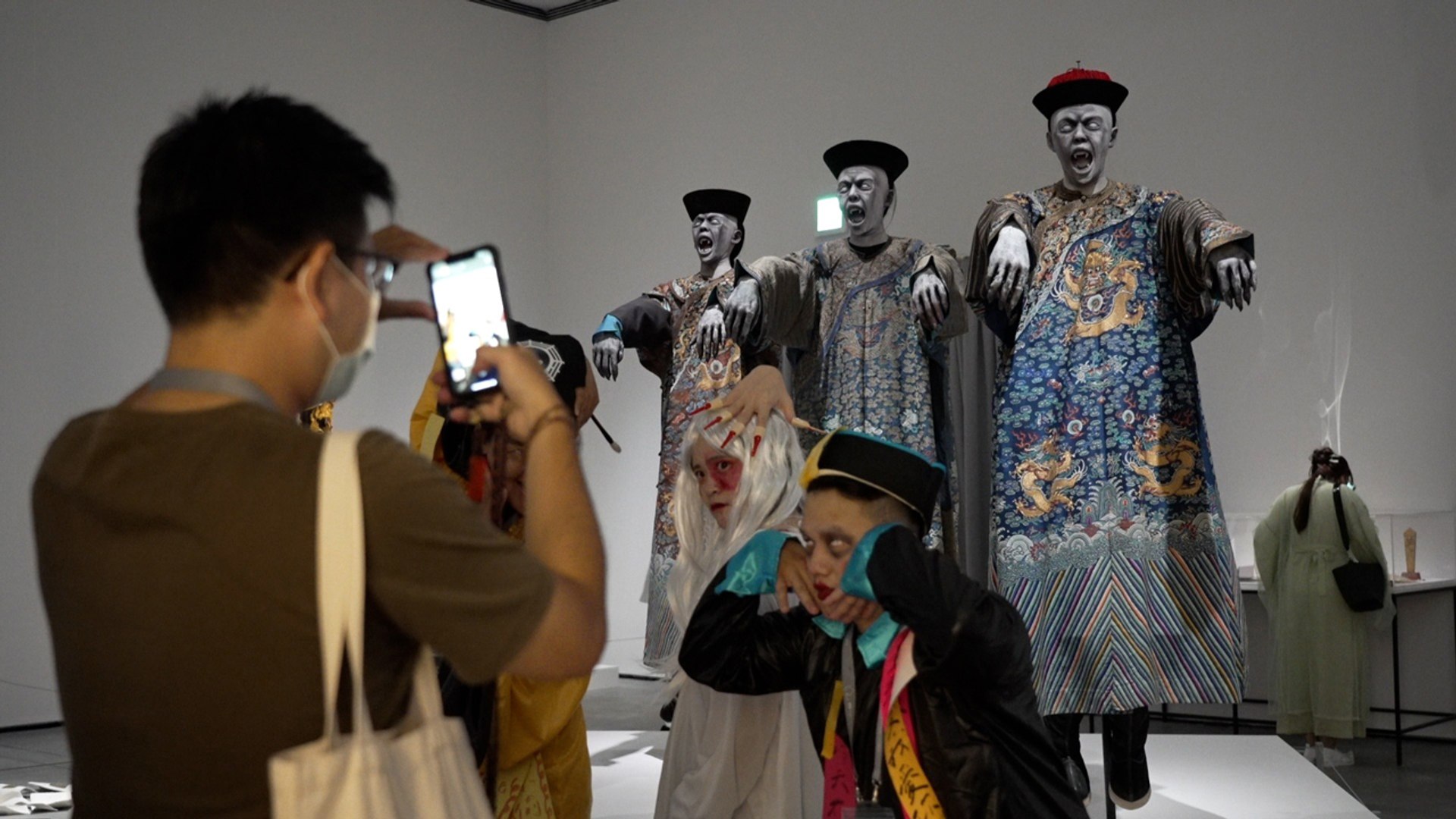 Ghost Month in Modern Taiwan - TaiwanPlus News