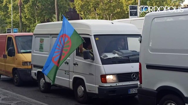 Mercadillos cerrados y protesta sobre ruedas: arrecia el conflicto de los comerciantes ambulantes