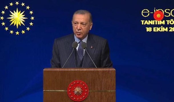 Cumhurbaşkanı Erdoğan: Türkiye'nin kalkınmasını sadece yollarda, köprülerde, binalarda aramak eksik bir yaklaşımdır.