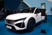 Découverte du Peugeot 408 au Mondial de l'Auto 2022
