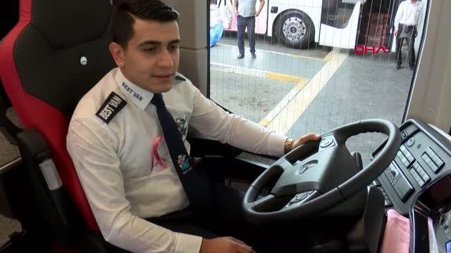 DİYARBAKIR'DA MEME KANSERİNE DİKKAT ÇEKMEK İÇİN PEMBE YOLCU OTOBÜSÜ