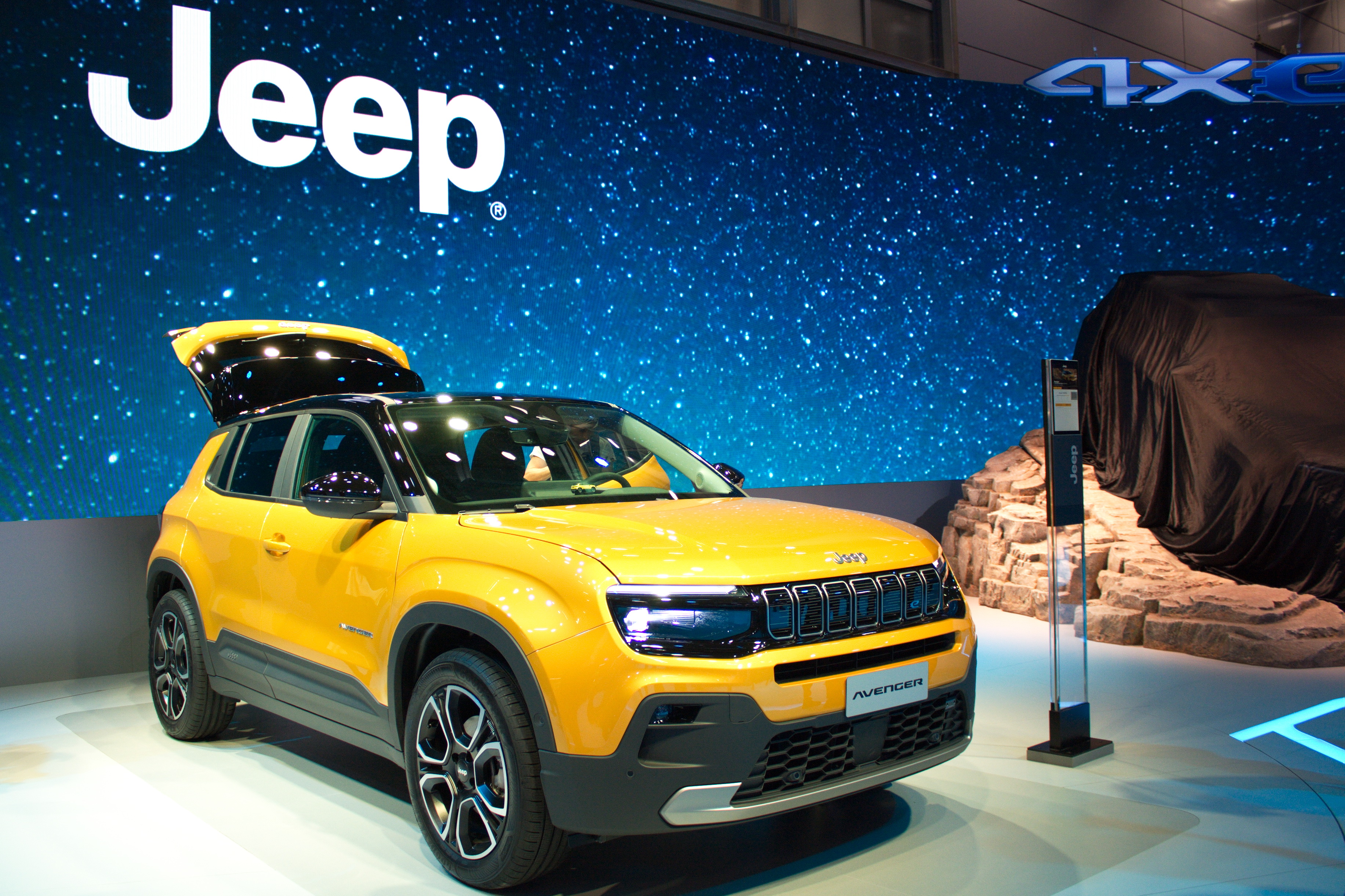 Mondial de l'Auto 2022 : Jeep dévoile l'Avenger, son petit SUV