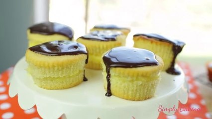 EASY Boston Cream Cupcakes  Simply Bakings 2022.