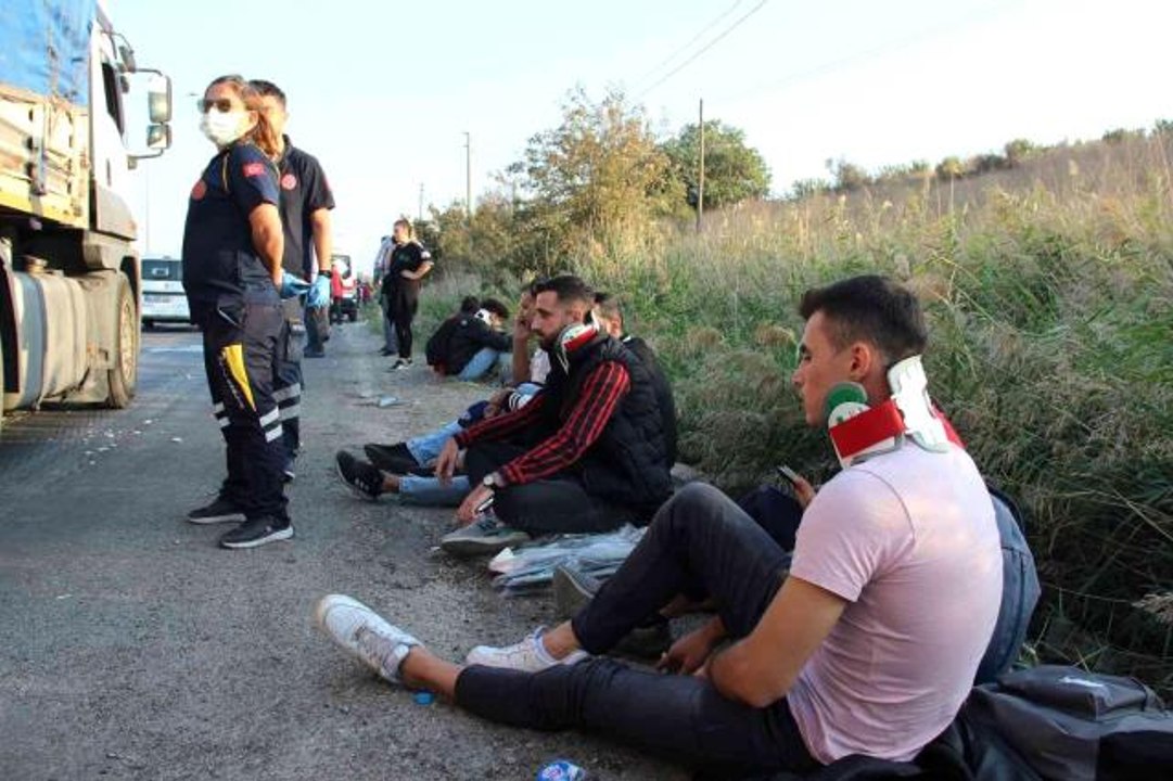 Son dakika haber: Manisa'da zincirleme kaza: 24 yaralı