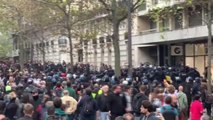 Fransa'da çok sayıda meslek mensubu greve gitti (2)
