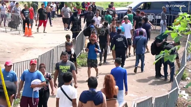 Miles de migrantes venezolanos quedan bloqueados en la frontera de México con Estados Unidos