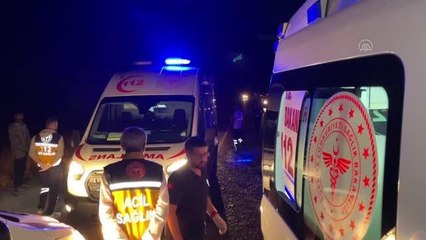 Tıra çarpan otomobildeki 6 kişi yaralandı