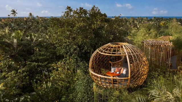 10 Extraordinary Fine-Dining Experiences Around the World — From Dinner Under the Sea to Lunch in an Ice Cave