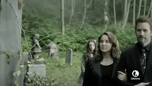 Douce Audrina : l'enfant sans passé Bande-annonce (EN)