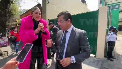Captamos a Natalia Alcocer y a su abogado saliendo de los juzgados de lo familiar