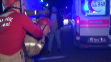 Son dakika haberi... Arnavutköy'de iki otomobil çarpıştı, can pazarı yaşandı: 1 ölü, 8 yaralı