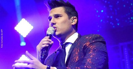 Pipe Bueno recordó con gracia una de sus caídas durante un show en vivo