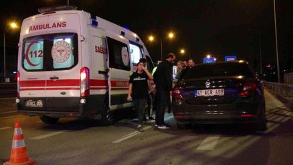 2 otomobilin çarpıştığı kazada 2 kişi yaralandı