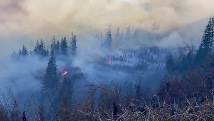 Officials searching for persons of interest in connection to Washington wildfire