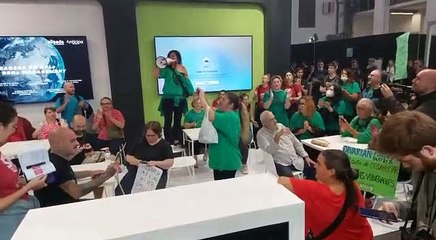 Protesta contra el congrés The District a Fira de Barcelona