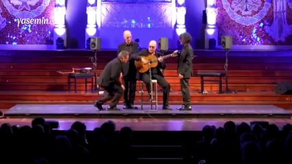 Bir gitarla yapılan muhteşem performans!