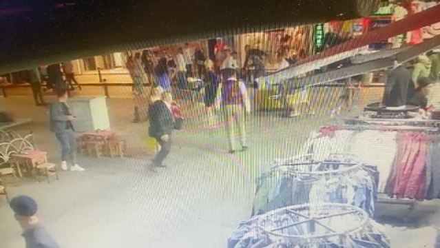 Son dakika haberleri... Fatih'te doğum günü kutlamasında çıkan silahlı kavgada 5 kişi yaralandı