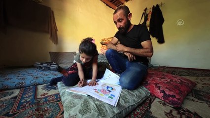 Van'da görev yapan öğretmen 6 yaşındaki Zilan'ın eğitimi için 5 kilometre yol katediyor