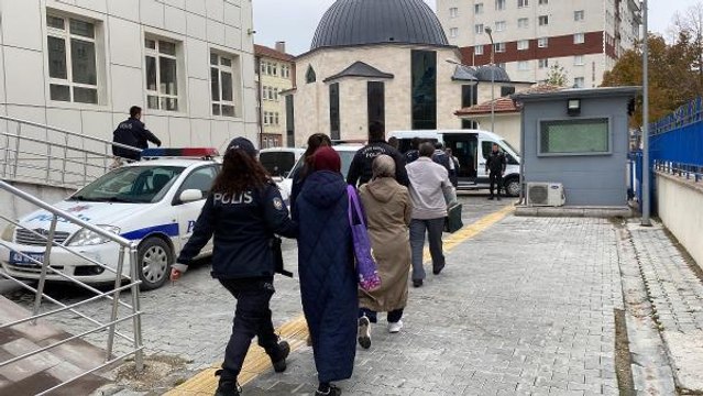 Son dakika haberleri | KÜTAHYA'DA GÖZALTINA ALINAN 61 FETÖ ŞÜPHELİSİNDEN 7'Sİ ADLİYEDE
