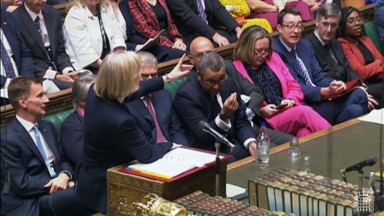 Keir Starmer questions Liz Truss at PMQs