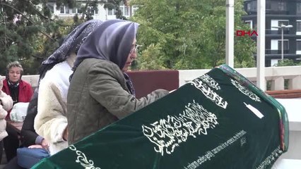 Son dakika haber! İSTANBUL-AVCILAR'DA BETON MİKSERİNİN ALTINDA KALARAK ÖLEN SELİME ÇALIŞKAN TOPRAĞA VERİLDİ