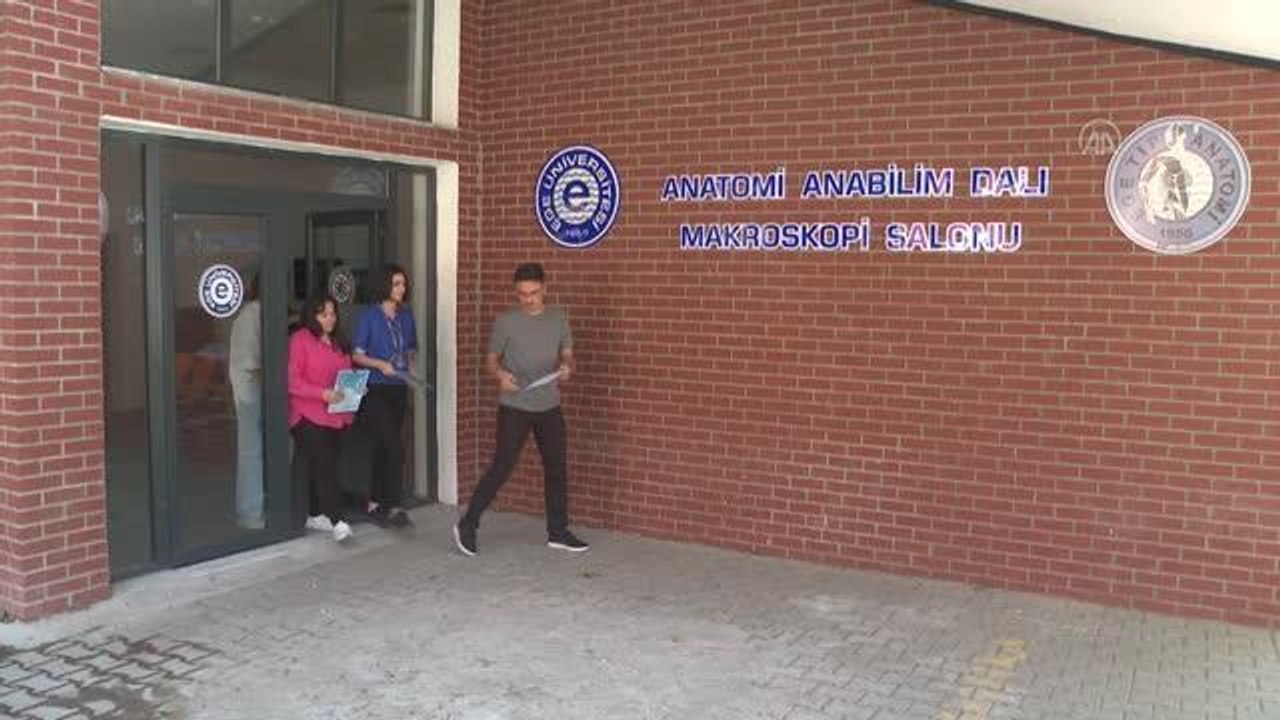 Tıp öğrencilerinden kadavra bağışı için bilgilendirme çalışması